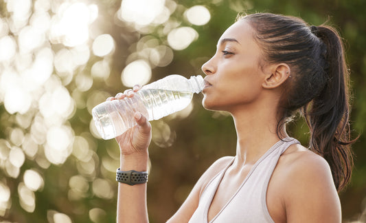 Why do Chinese women always say to drink more hot water during menstruation?