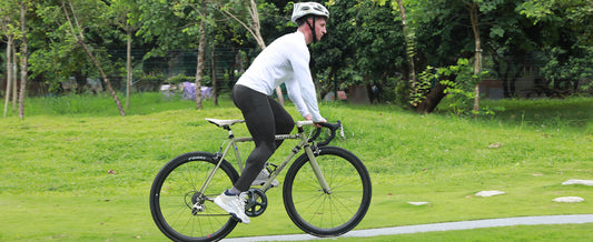 Compressed polyester fitness pants help you ride to new heights