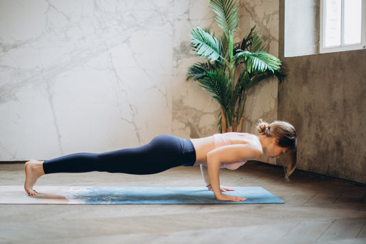 Why Should Wear Workout Clothes Women When Doing Sports 01